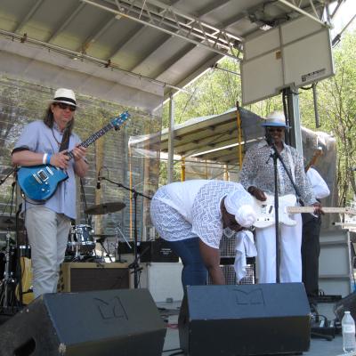 Gabriel Delta E Fernando Jones. Front Porch Stage. Chicago